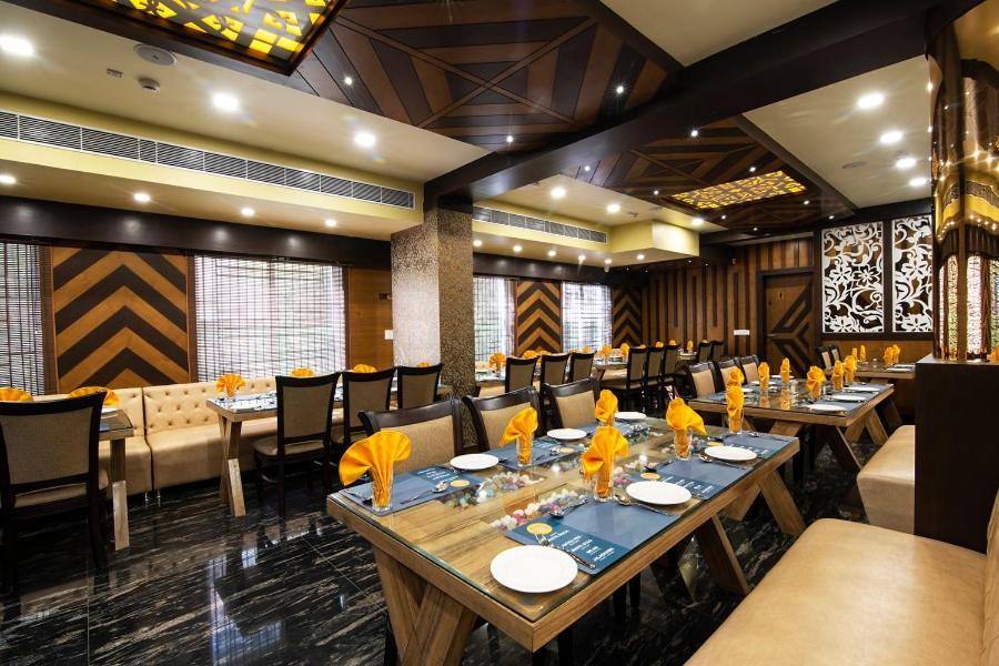 Hotel White Rock Bangalore Exterior photo